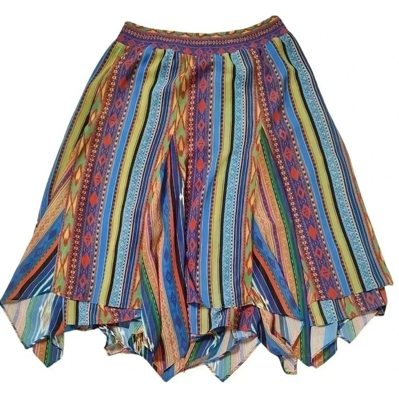 Handkerchief hem skirt - Picture 2 of 4